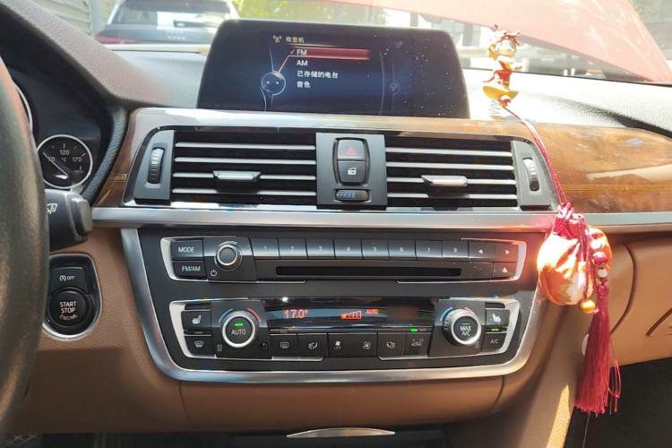 Used BMW 3 Series 2014 320Li Luxury Design Package Audio And AC Panel