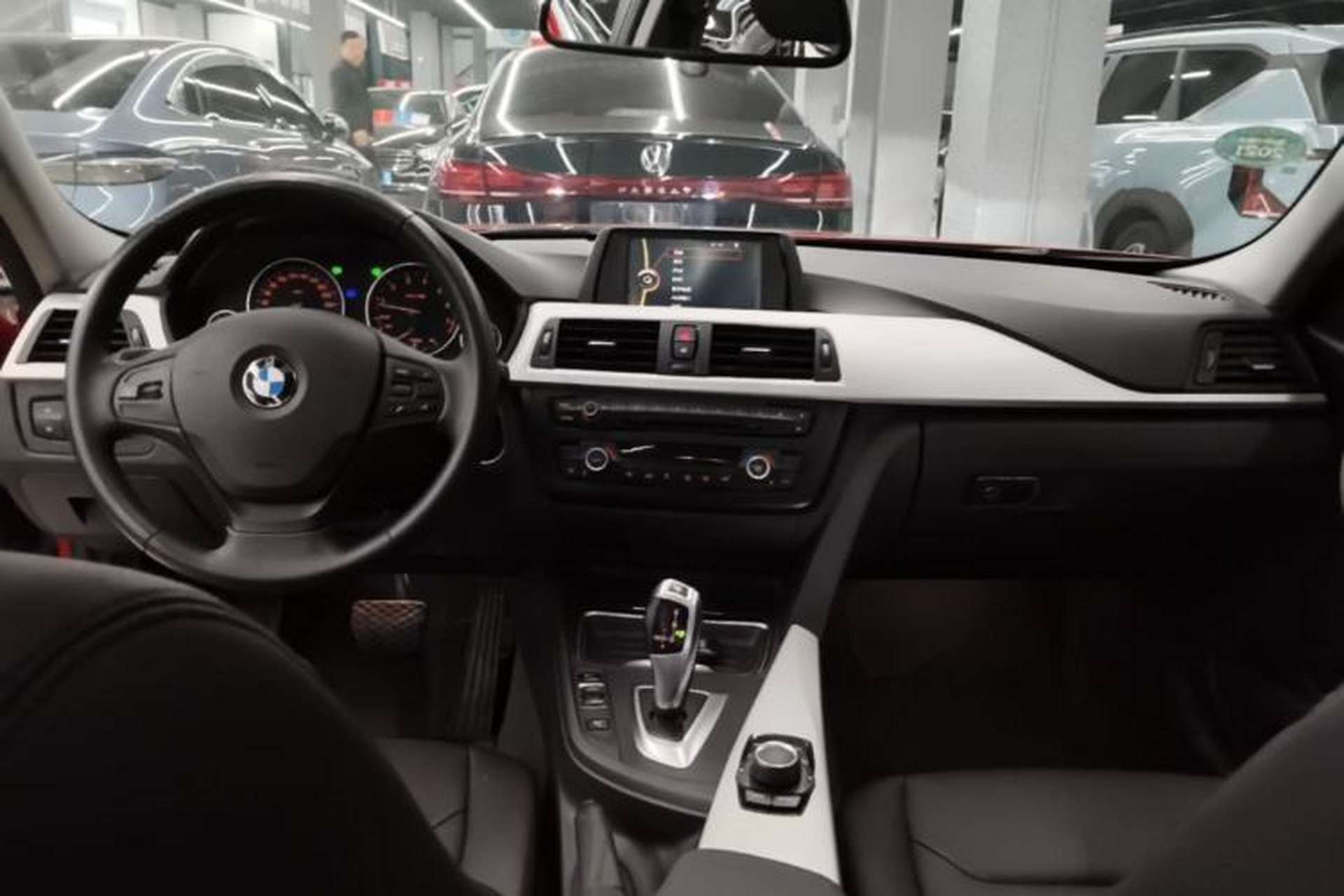 Used BMW 3 Series 2014 320Li Fashion Model Center Console