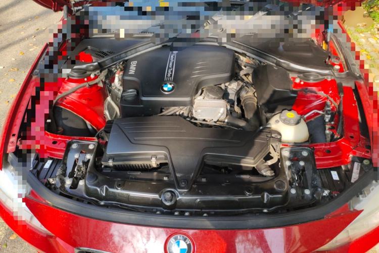 Used BMW 3 Series 2014 320Li Fashion Model Engine Bay