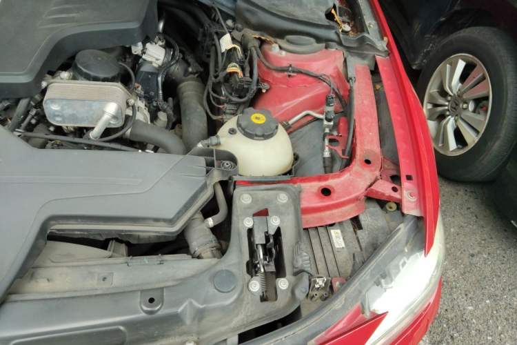 Used BMW 3 Series 2014 320Li Fashion Model Engine Bay Left