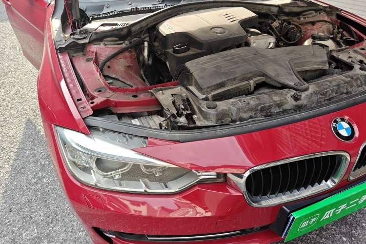Used BMW 3 Series 2014 320Li Fashion Model Engine Bay Right