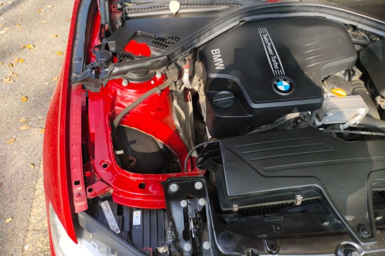 Used BMW 3 Series 2014 320Li Fashion Model Engine Bay Right