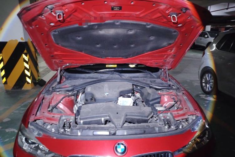 Used BMW 3 Series 2014 320Li Fashion Model Engine Bay