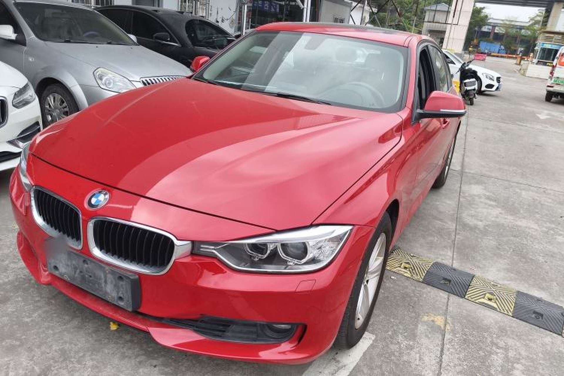 Used BMW 3 Series 2014 320i Sport Edition Front Left 45 Deg