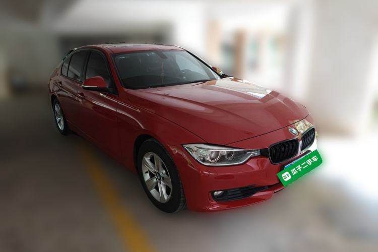 Used BMW 3 Series 2014 320i Active Edition Front Right 45 Deg