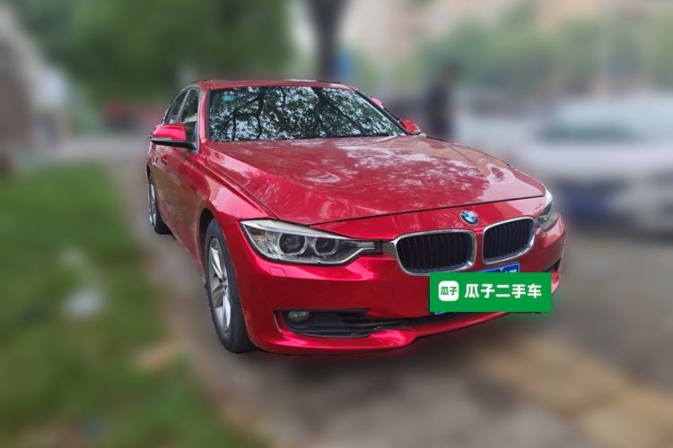 Used BMW 3 Series 2014 320i Active Edition Front Right 45 Deg