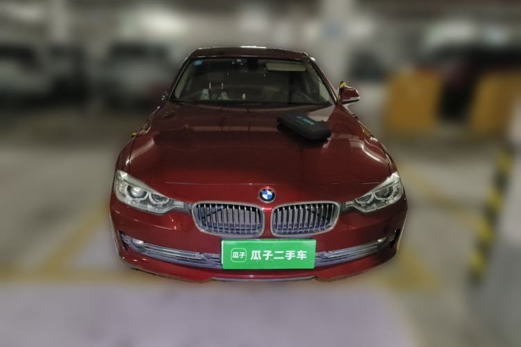 Used BMW 3 Series 2014 320i Sport Design Package Front