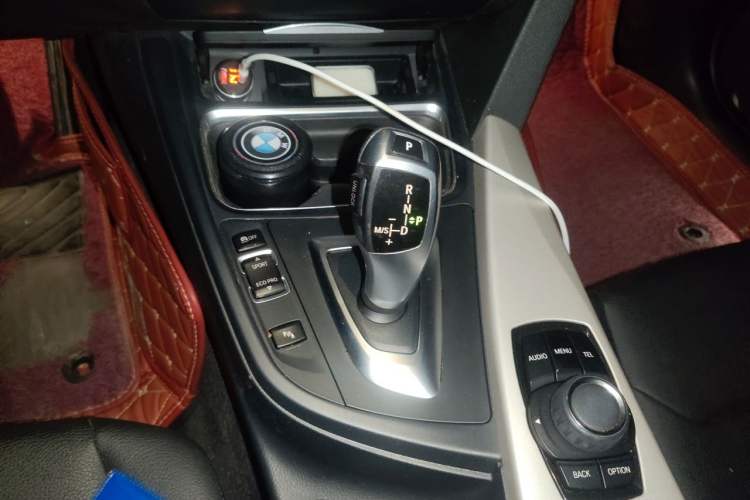 Used BMW 3 Series 2014 320Li Fashion Model Gear Lever