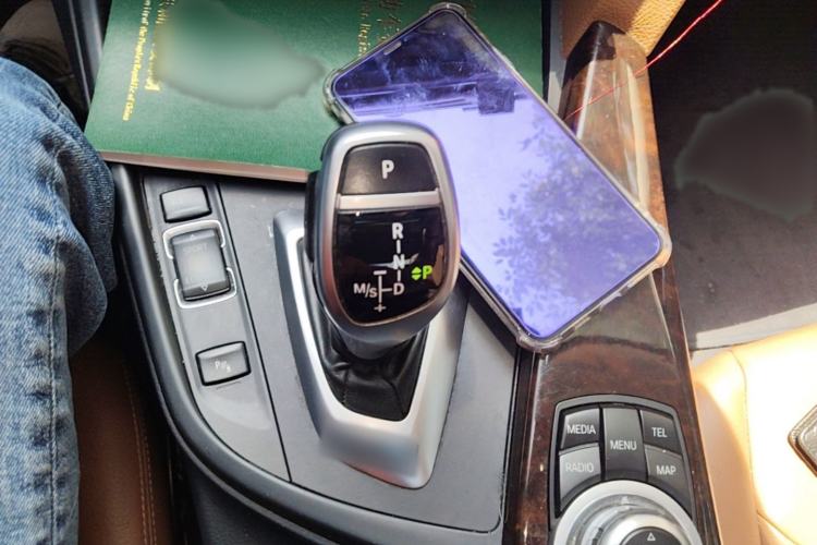 Used BMW 3 Series 2014 320Li Luxury Design Package Gear Lever