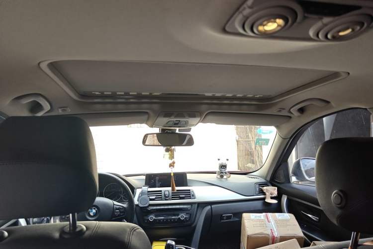 Used BMW 3 Series 2014 320Li Fashion Model Headliner