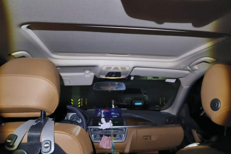 Used BMW 3 Series 2014 320i Sport Design Package Headliner