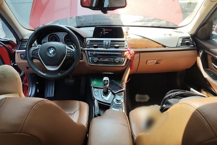 Used BMW 3 Series 2014 320Li Luxury Design Package Interior 2