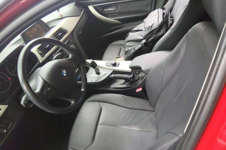 Used BMW 3 Series 2014 320Li Fashion Model Left Front Seat