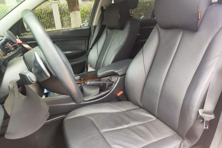 Used BMW 3 Series 2014 328Li Fashion Model Left Front Seat