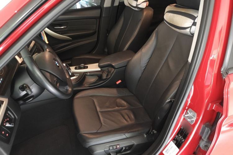 Used BMW 3 Series 2014 320i Active Edition Left Front Seat