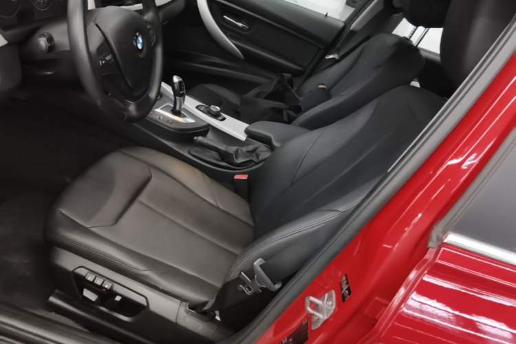 Used BMW 3 Series 2014 320Li Fashion Model Left Front Seat