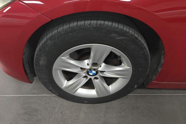 Used BMW 3 Series 2014 320i Sport Edition Left Front Wheel Hub