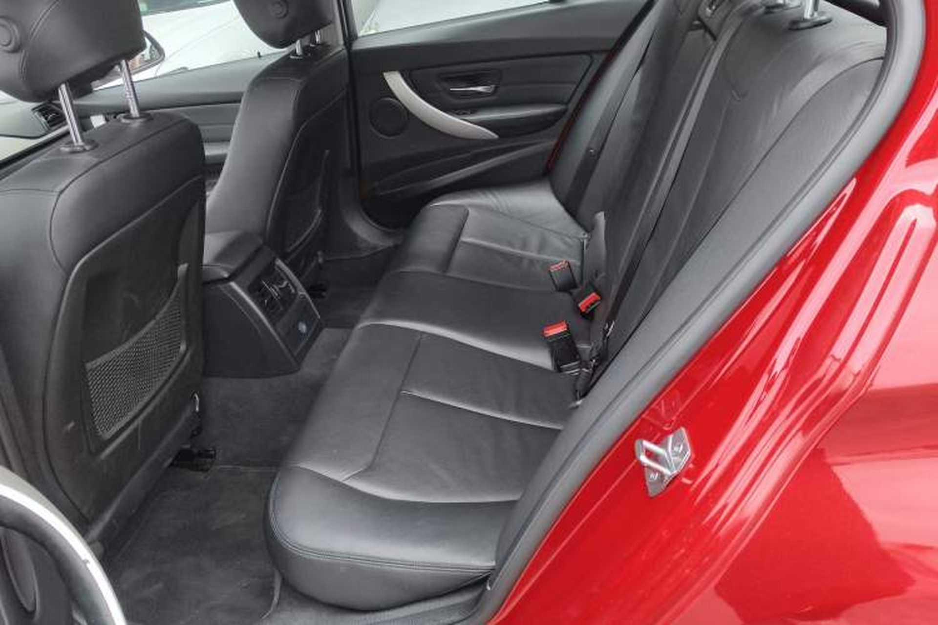 Used BMW 3 Series 2014 320i Sport Edition Left Rear Seat