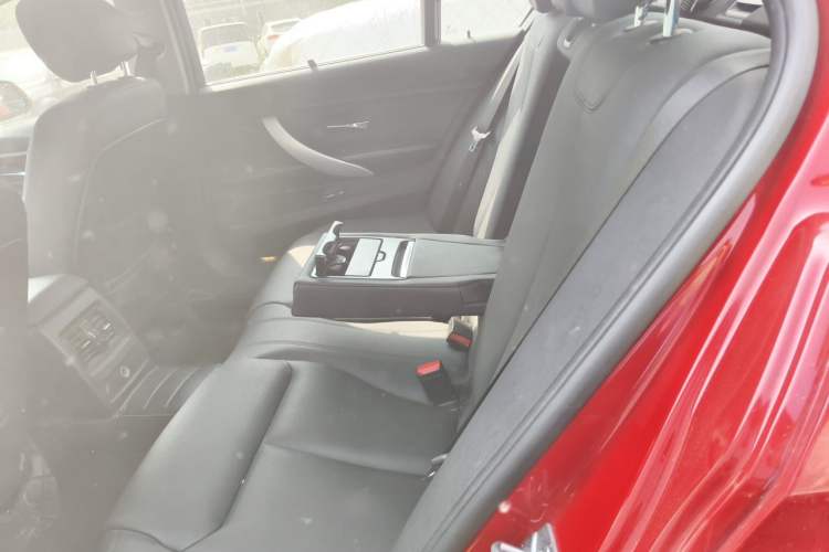 Used BMW 3 Series 2014 320Li Fashion Model Left Rear Seat