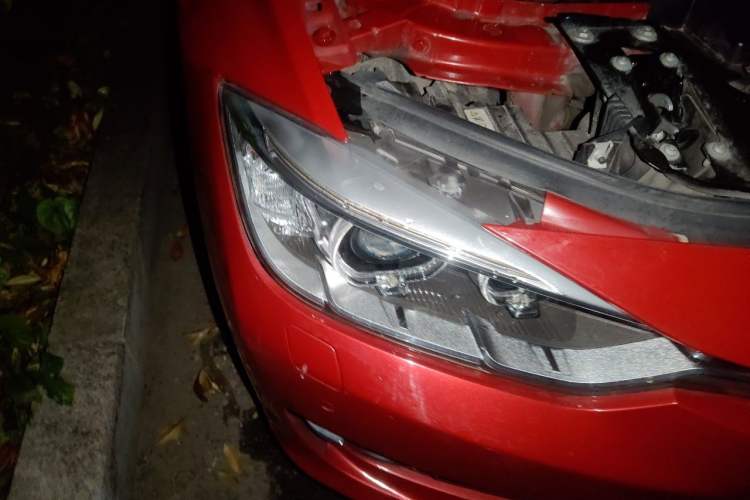 Used BMW 3 Series 2014 320Li Fashion Model Right Front Headlight