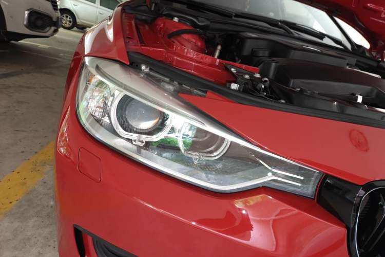 Used BMW 3 Series 2014 320i Active Edition Right Front Headlight