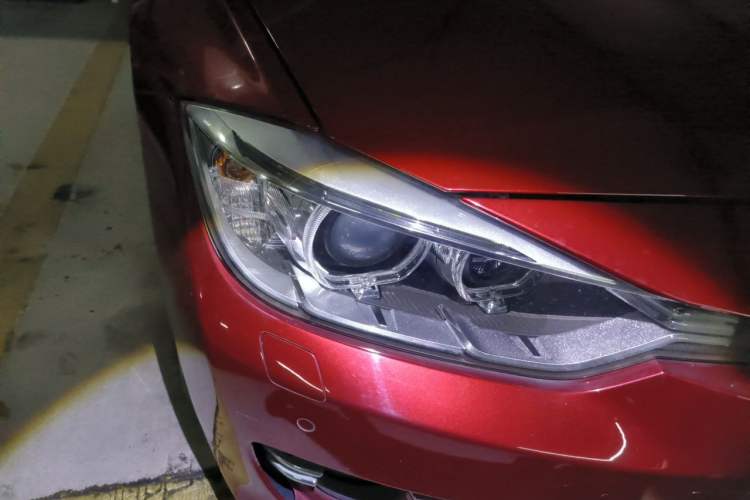 Used BMW 3 Series 2014 320i Sport Design Package Right Front Headlight