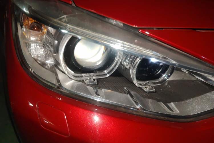 Used BMW 3 Series 2014 320Li Fashion Model Right Front Headlight