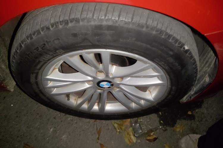 Used BMW 3 Series 2014 320Li Fashion Model Right Front Wheel Hub