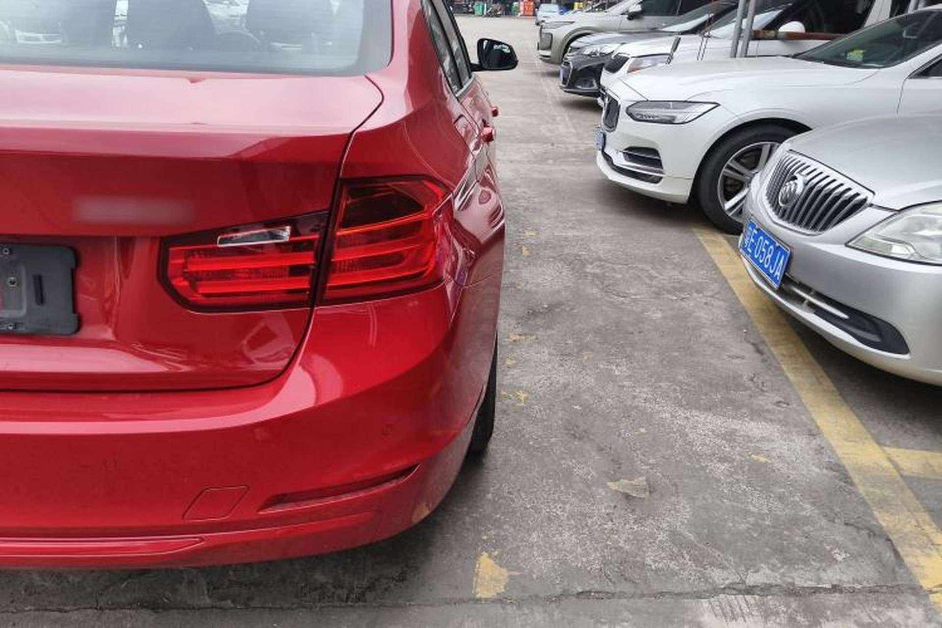 Used BMW 3 Series 2014 320i Sport Edition Right Rear Taillight