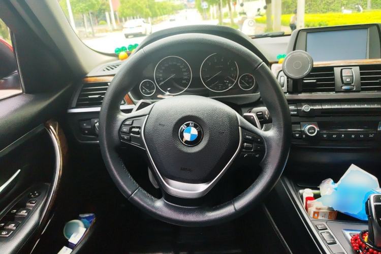Used BMW 3 Series 2014 328Li Fashion Model Steering Wheel