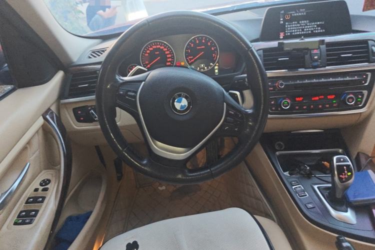 Used BMW 3 Series 2014 320Li Luxury Design Package Steering Wheel
