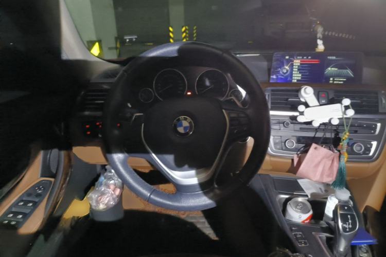 Used BMW 3 Series 2014 320i Sport Design Package Steering Wheel