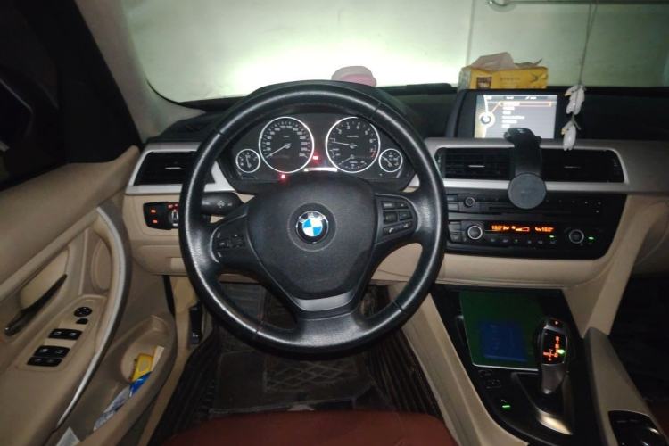 Used BMW 3 Series 2014 320Li Fashion Model Steering Wheel