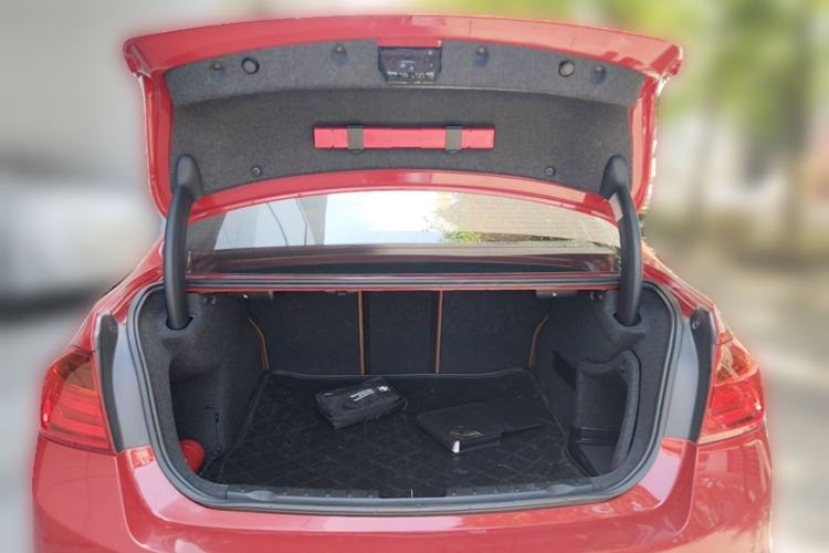 Used BMW 3 Series 2014 320Li Luxury Design Package Trunk