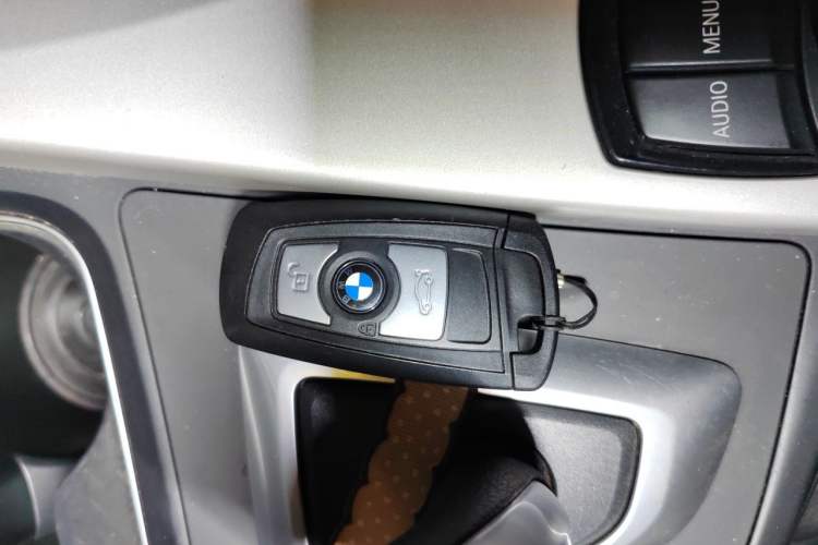 Used BMW 3 Series 2014 320Li Fashion Model Vehicle Key