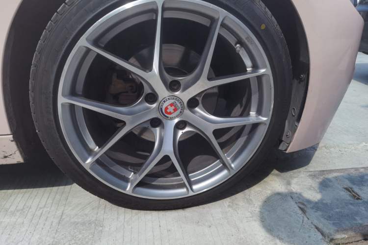 Used BMW 3 Series 2014 320i Sport Edition Right Front Wheel Hub