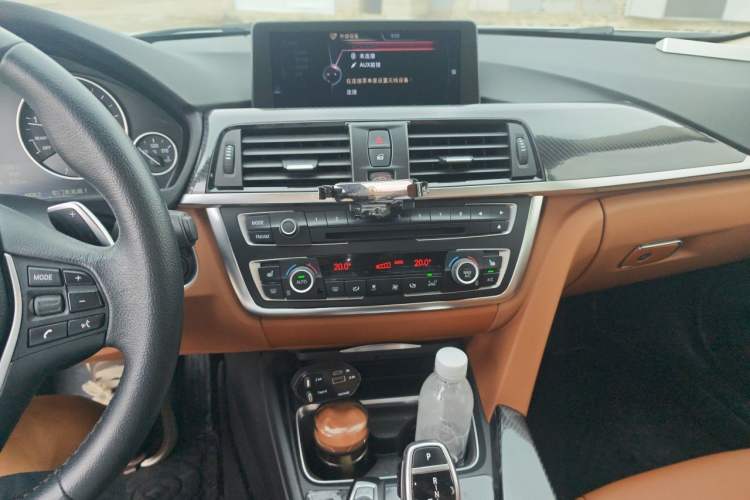 Used BMW 3 Series 2014 320Li Luxury Design Package Audio And AC Panel