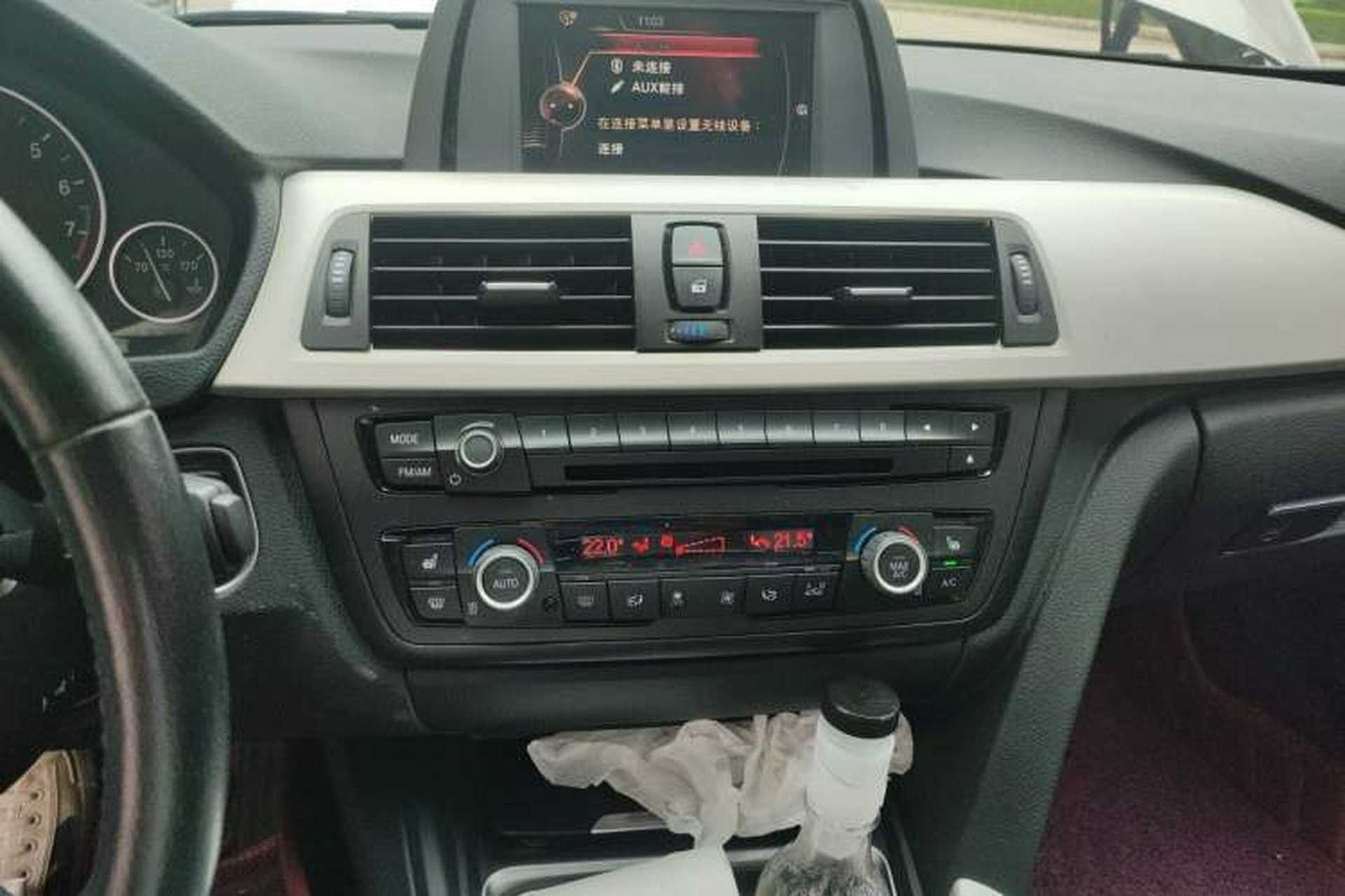 Used BMW 3 Series 2014 320Li Fashion Model Audio And AC Panel