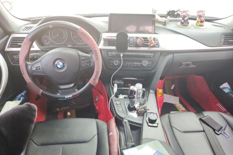 Used BMW 3 Series 2014 320Li Fashion Model Center Console