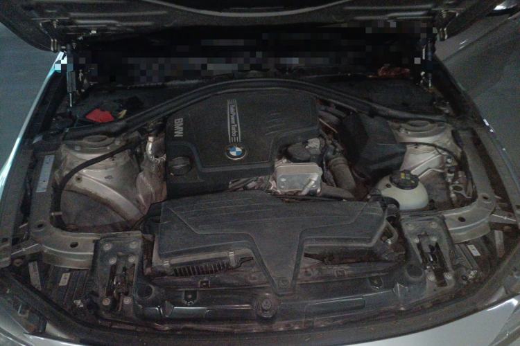 Used BMW 3 Series 2014 320Li Fashion Model Engine Bay