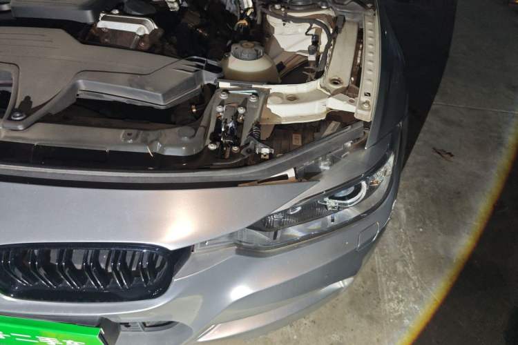 Used BMW 3 Series 2014 328i M Sport Edition Engine Bay Left