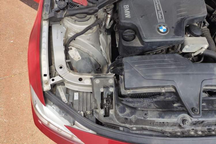 Used BMW 3 Series 2014 320Li Fashion Model Engine Bay Right