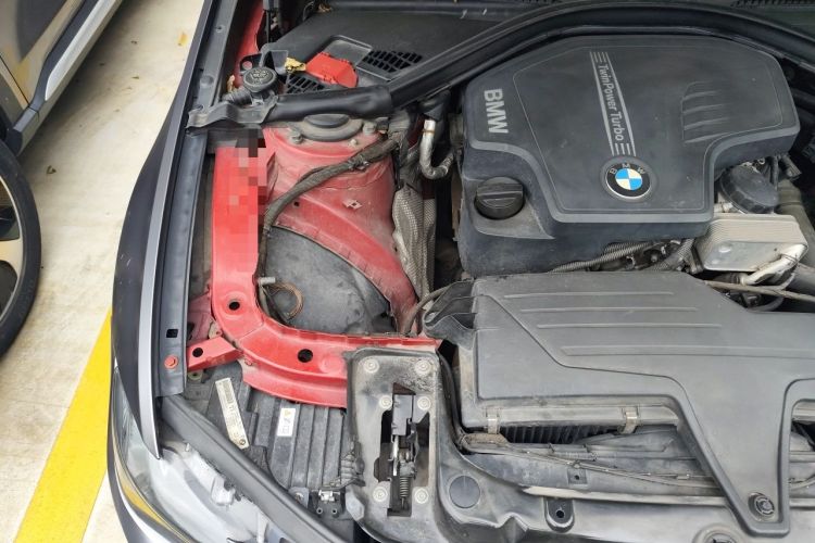 Used BMW 3 Series 2014 320i Sport Edition Engine Bay Right