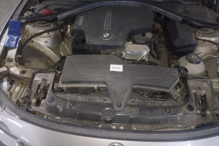 Used BMW 3 Series 2014 320i Sport Edition Engine Bay