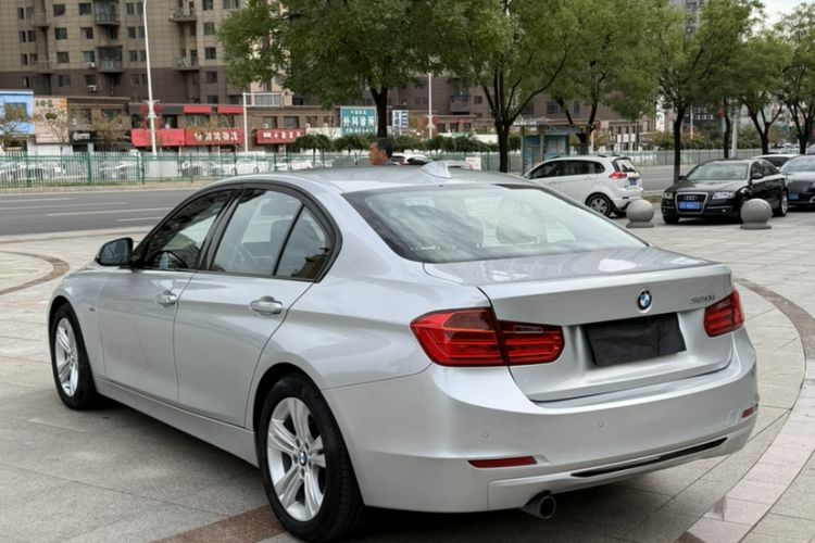 Used BMW 3 Series 2014 320i Sport Design Package Exterior 3