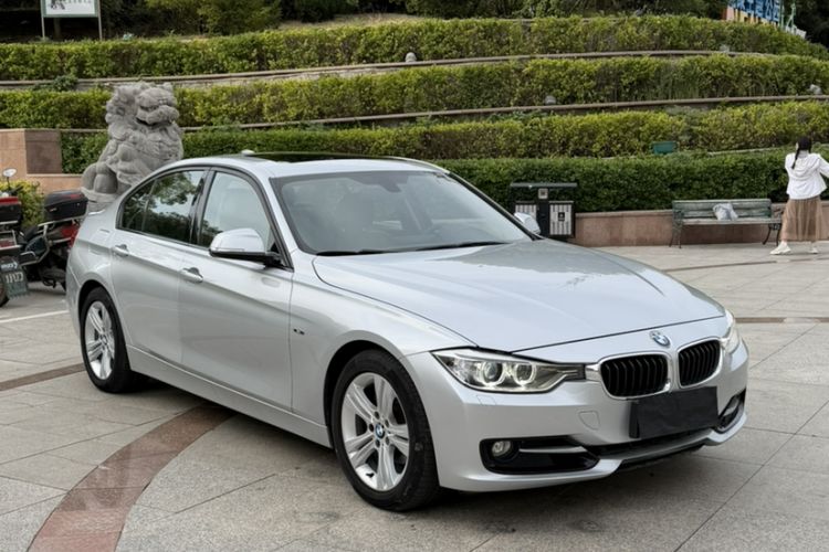 Used BMW 3 Series 2014 320i Sport Design Package Exterior 5