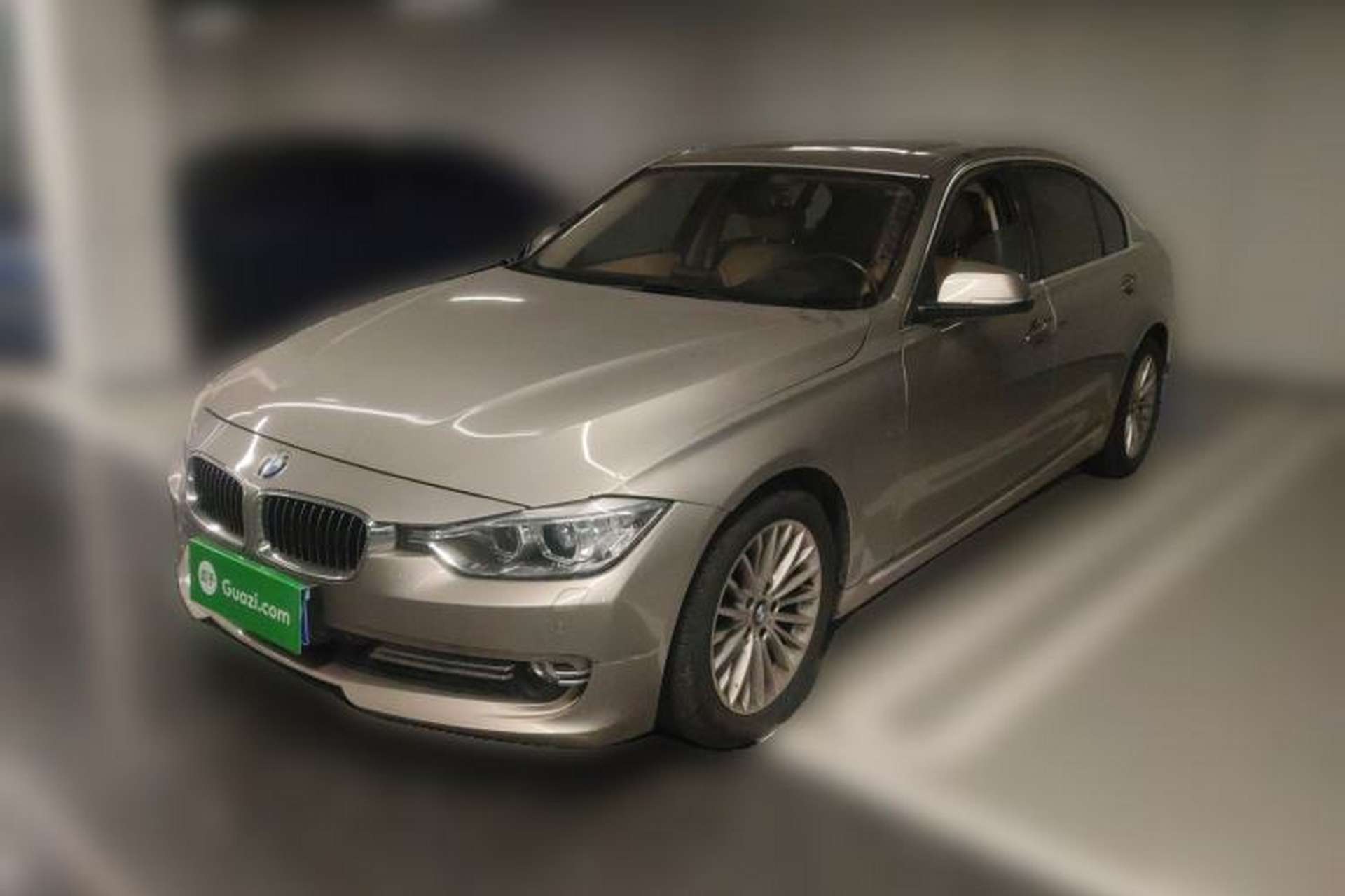 Used BMW 3 Series 2014 320Li Luxury Design Package Front Left 45 Deg