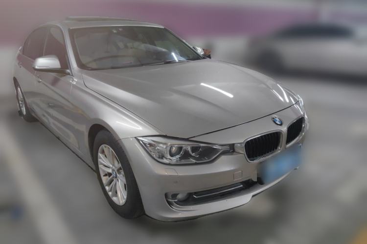 Used BMW 3 Series 2014 320Li Fashion Model Front Right 45 Deg