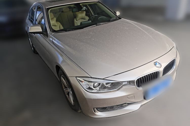 Used BMW 3 Series 2014 320i Sport Edition Front Right 45 Deg
