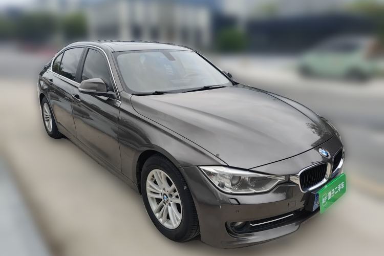 Used BMW 3 Series 2014 320Li Fashion Model Front Right 45 Deg